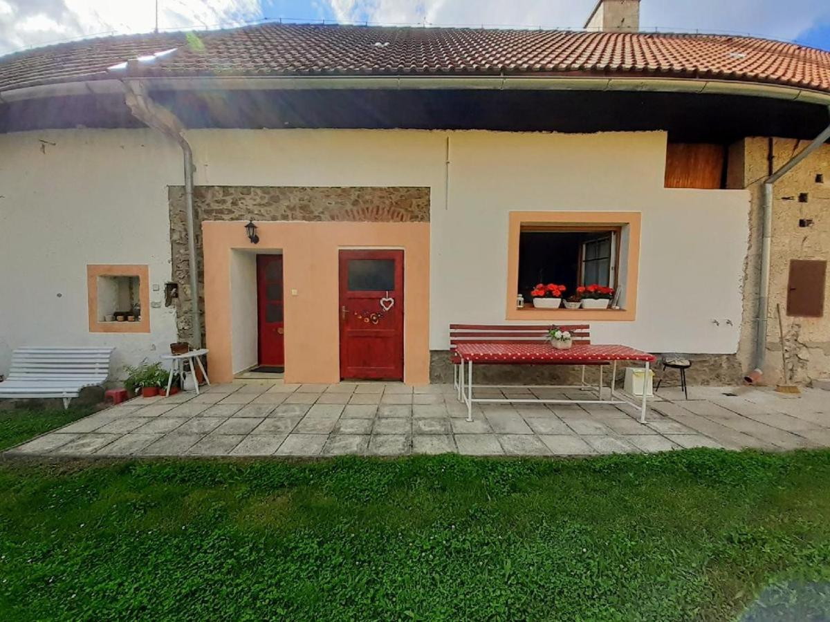 Na Chalupe U Sadky Apartment